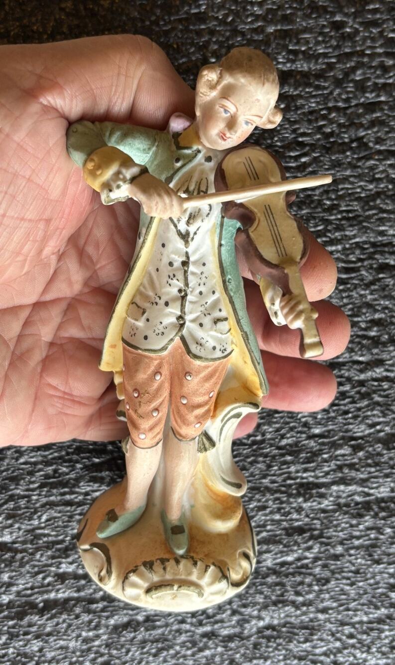 Vintage Very Fancy Victorian Gentleman Figurine Formal with Violin F136